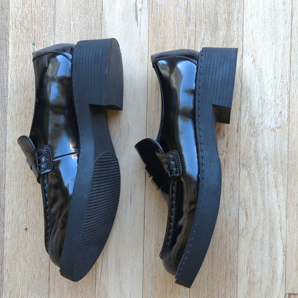 Madden Girl Size 8 Shiny Black Loafers - Picture 6 of 11